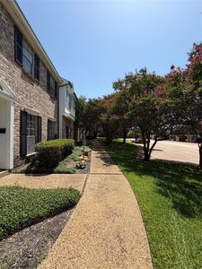 625 Trailwood Ct