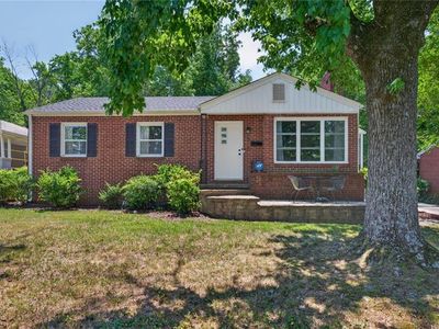 215 S Lindell Rd
