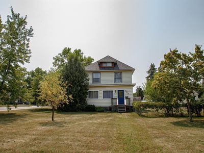 353 Willow St E