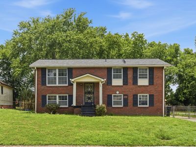 731 Rowan Dr