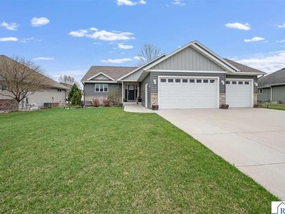 2292 Deerwood Dr
