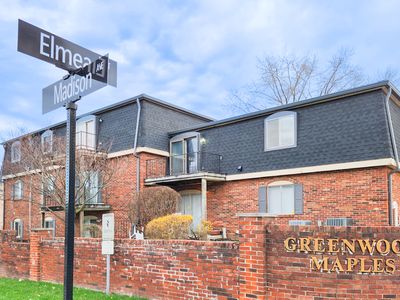 320 Elmead Ct APT 2002