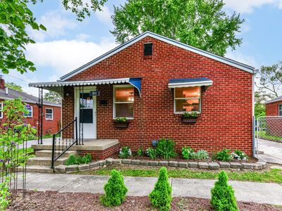 311 S Webster Ave