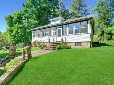 Property at 5 The Promenade, Glen Head, NY