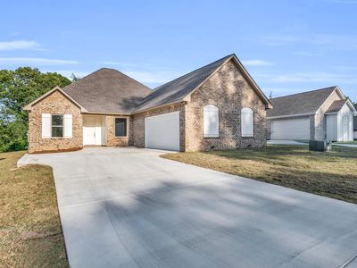 216 E Briar Lake Dr