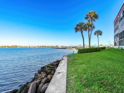 200 Waterway Drive S #202