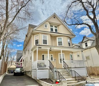 36 Spencer St