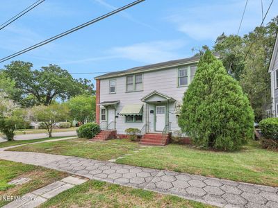 1067 CHERRY Street