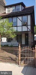 510 W Market St