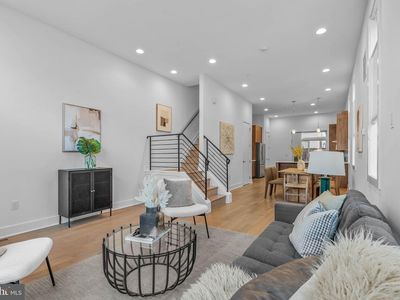 336 Potts St
