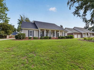 1015 Williamsburg Dr