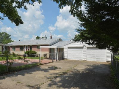 327 Hancock St