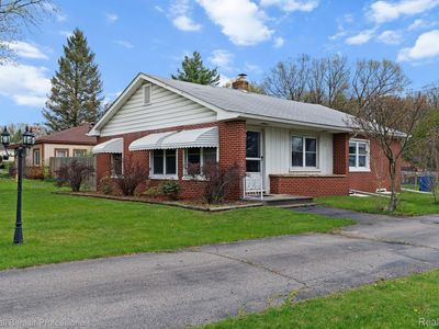 1401 S Williams Lake Rd