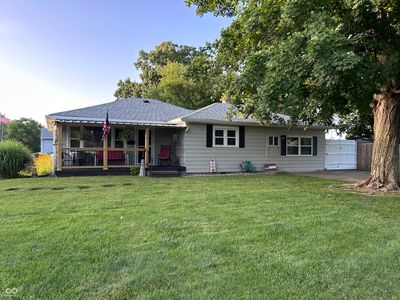 906 Harlan St