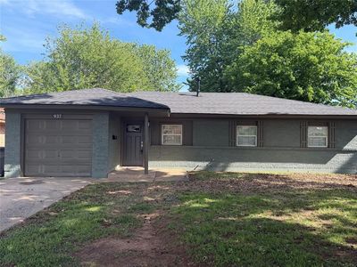 937 Brown Dr