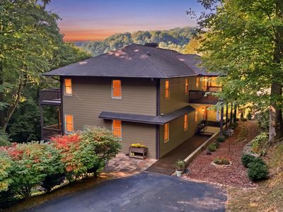 160 Ridgepole Dr
