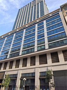 400 S Broadway Ave