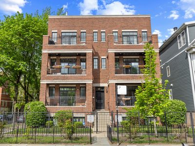 2700 N Wayne Ave APT 2S