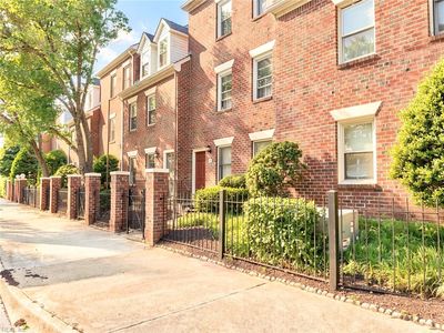 217 Eaton St