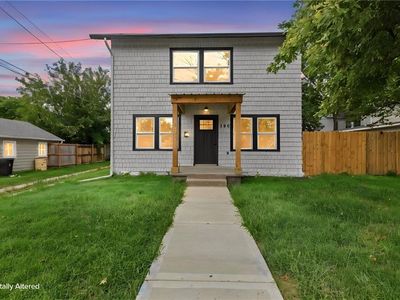 106 W Neosho St