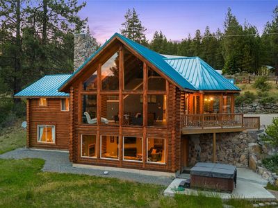 1161 White Road