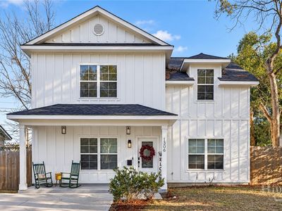 1306 E Waldburg Street