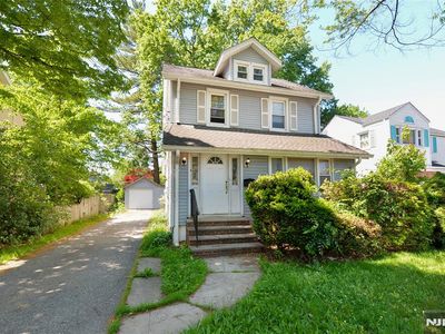 144 Degraw Ave