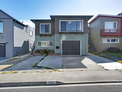 1339 S Mayfair Ave
