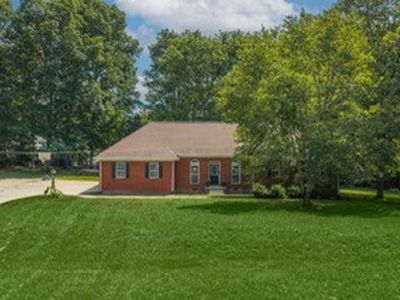 1033 Johnston Dr
