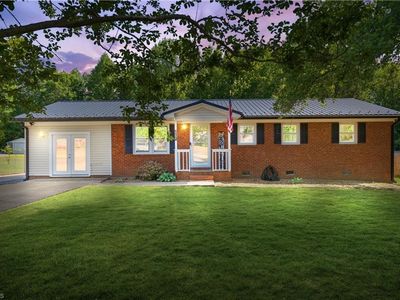 172 Stratford Rd