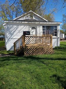 350 Iroquois Ave