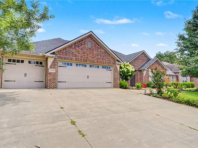 1110 Ellen Ray Ln