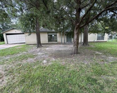 537 Tree Harbor Dr