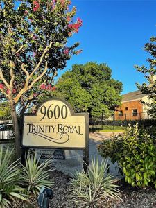 9600 Royal Ln APT 112