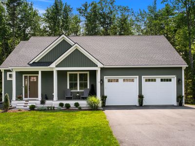 8 Lessard Circle