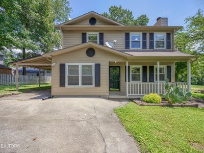 6012 Woodbark Trce