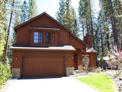 50 Oak Ct
