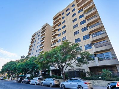 727 S Ardmore Ave APT 801