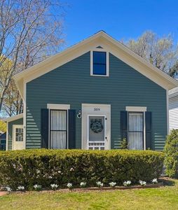 Property at 309 N Robert St, Ludington, MI