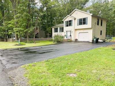 Property at 1154 Colt Ln, Pocono Summit, PA
