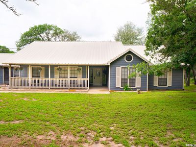 759 FALLING LEAVES DR