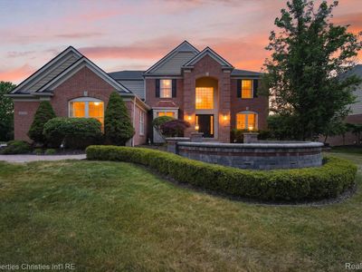 45094 Oak Forest Dr