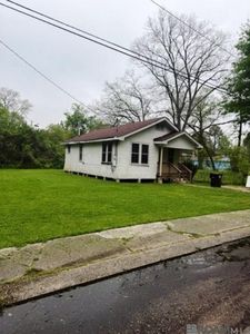 2254 Missouri St