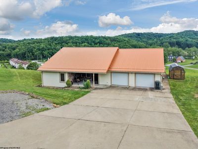 180 Overlook Dr