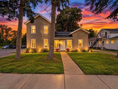 352 W Jackson St