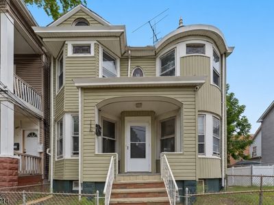 947 William St