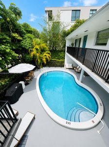 195 Sunrise Dr APT 7