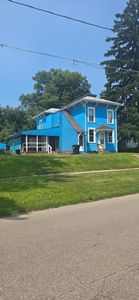 490 Grand St