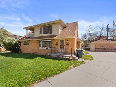 3842 S 77th STREET