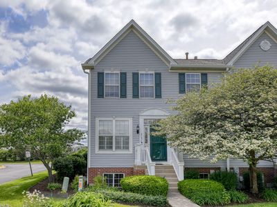 2030 Peterson Pl